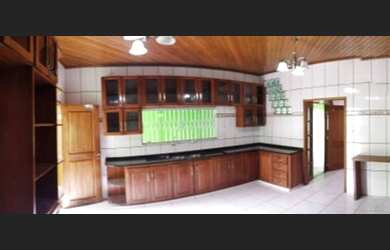 Imagem: A casa possui 2 Dormitórios, 1 Banheiro, 90m² de Área e