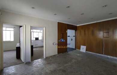 Imagem: O depósito possui 177m² de Área e está localizado em Centro