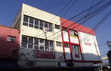 Imagem: O depósito possui 80m² de Área e está localizado em Santo