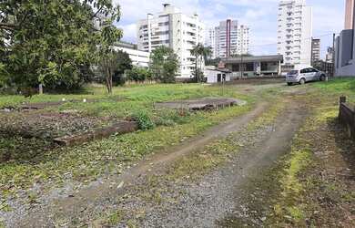 Imagem: O terreno possui 2.611m² de Área e está localizado em Centro