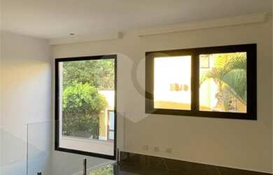 Imagem 10: Santana de Parnaíba - Casa Padrão - Santana de Parnaíba