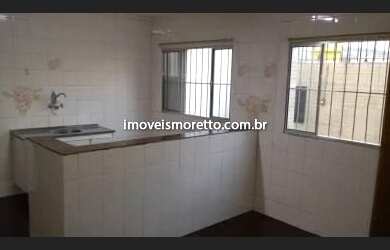 Imagem: A casa possui 3 Dormitórios, 4 Banheiros, 4 Vagas na garagem