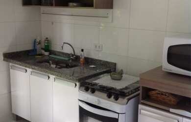 Imagem: A kitnet possui 1 Dormitório, 1 Banheiro, 1 Vaga na garagem