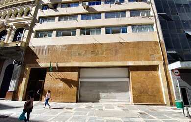 Imagem: O depósito possui 800m² de Área e está localizado em Centro