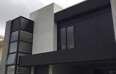 Imagem: A casa em condomínio possui 3 Dormitórios, 4 Banheiros, 2