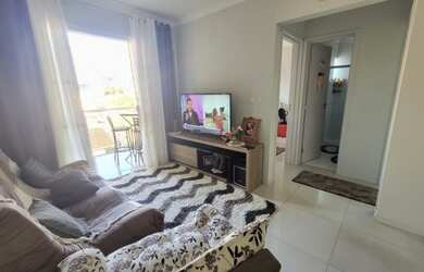 Imagem: O apartamento possui 2 Dormitórios, 1 Banheiro, 2 Vagas na