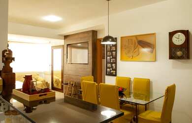 Imagem: O apartamento possui 3 Dormitórios, 2 Banheiros, 2 Vagas na