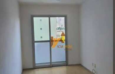 Imagem: O apartamento possui 3 Dormitórios, 1 Banheiro, 1 Vaga na garagem