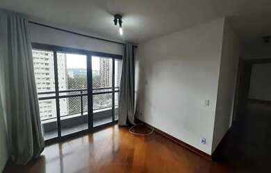 Imagem: O apartamento possui 3 Dormitórios, 1 Banheiro, 4 Vagas na