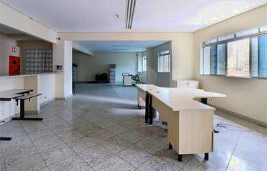 Imagem: O depósito possui 800m² de Área e está localizado em Centro