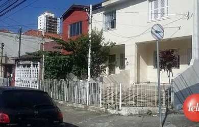 Imagem: A casa possui 2 Dormitórios, 2 Banheiros, 2 Vagas na garagem