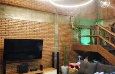 Imagem: A casa possui 3 Dormitórios, 5 Banheiros, 4 Vagas na garagem