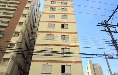 Imagem: O apartamento possui 1 Dormitório, 1 Banheiro, 1 Vaga na garagem