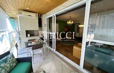 Imagem: O apartamento possui 3 Dormitórios, 5 Banheiros, 2 Vagas na