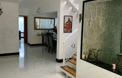 Imagem: A casa em condomínio possui 4 Dormitórios, 5 Banheiros, 4