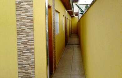 Imagem: A kitnet possui 1 Dormitório, 1 Banheiro, 1 Vaga na garagem