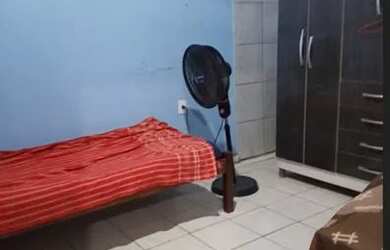 Imagem: A casa possui 2 Dormitórios, 2 Banheiros, 1 Vaga na garagem