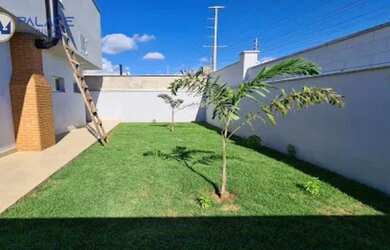 Imagem: A casa possui 3 Dormitórios, 4 Banheiros, 4 Vagas na garagem