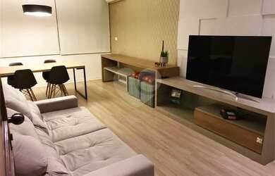 Imagem: O apartamento possui 2 Dormitórios, 2 Banheiros, 1 Vaga na