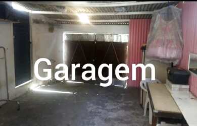 Imagem: A casa possui 2 Dormitórios, 3 Banheiros, 1 Vaga na garagem