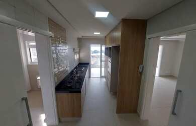 Imagem: O apartamento possui 3 Dormitórios, 5 Banheiros, 3 Vagas na