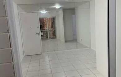 Imagem: O apartamento possui 3 Dormitórios, 1 Banheiro, 1 Vaga na garagem