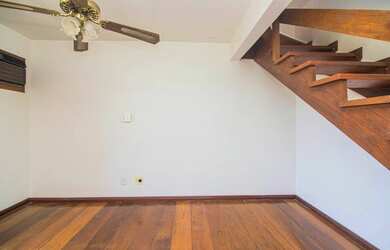 Imagem 15: Casa em Morro Santana. Piscina, Guarda roupa, Lareirae4 Vagas na garagem