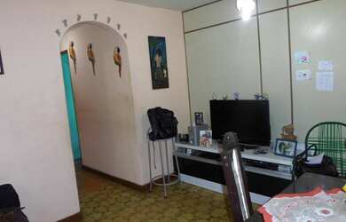 Imagem: A casa possui 3 Dormitórios, 1 Banheiro, 1 Vaga na garagem