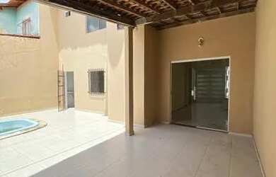 Imagem: A casa possui 4 Dormitórios, 3 Banheiros, 3 Vagas na garagem