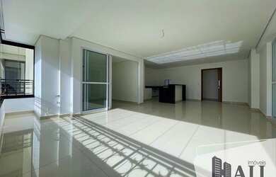 Imagem: O apartamento possui 4 Dormitórios, 5 Banheiros, 2 Vagas na