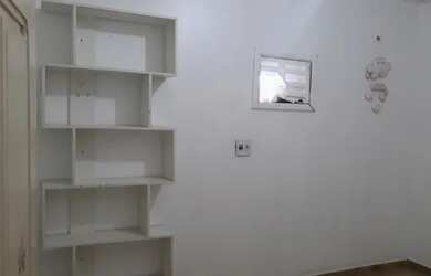 Imagem: A casa possui 3 Dormitórios, 3 Banheiros, 2 Vagas na garagem