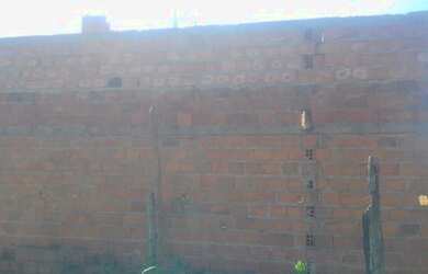 Imagem: A casa possui 2 Dormitórios, 1 Banheiro, 40m² de Área e