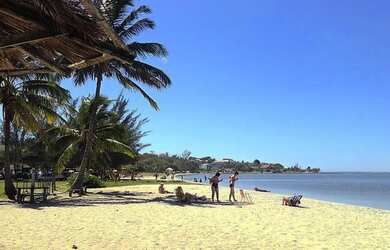Imagem 2: Diárias ou temporada. Piscina, Churrasqueira, Varandae1 Vaga na garagem