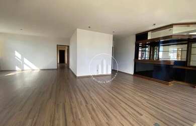 Imagem: O apartamento possui 4 Dormitórios, 5 Banheiros, 2 Vagas na