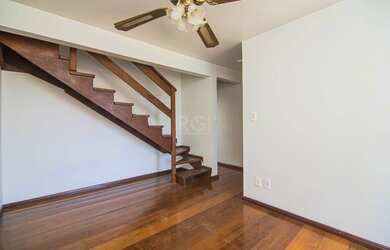 Imagem 12: Casa em Morro Santana. Piscina, Guarda roupa, Lareirae4 Vagas na garagem