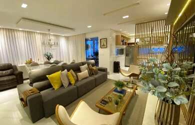 Imagem: A casa possui 3 Dormitórios, 3 Banheiros, 2 Vagas na garagem