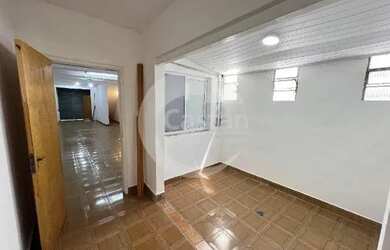 Imagem: O depósito para alugar possui e está localizado em Vila Gomes