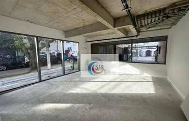 Imagem: O depósito possui 1 Vaga na garagem e 88m² de Área e está