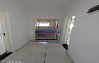 Imagem: A casa possui 2 Dormitórios, 2 Banheiros, 3 Vagas na garagem