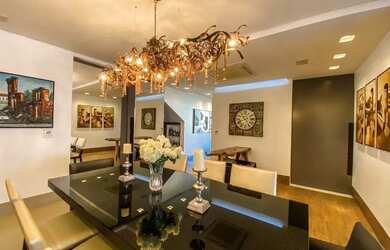 Imagem: A casa em condomínio possui 4 Dormitórios, 5 Banheiros, 3