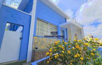 Imagem: A casa possui 3 Dormitórios, 1 Banheiro e 165m² de Área e