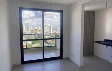 Imagem: O apartamento possui 1 Dormitório, 1 Banheiro, 1 Vaga na garagem