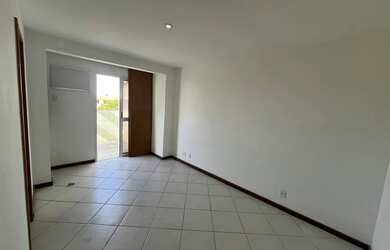 Imagem 2: Oportunidade imperdível. Piscina, Churrasqueira, Varandae2 Vagas na garagem