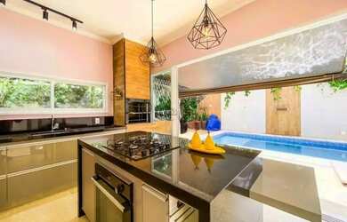 Imagem: A casa em condomínio possui 3 Dormitórios, 4 Banheiros, 4