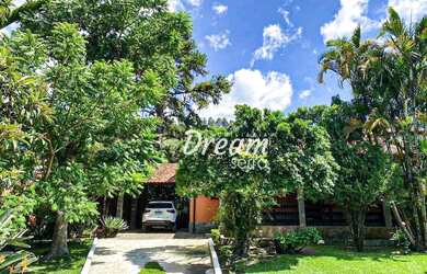 Imagem: A casa possui 2 Dormitórios, 1 Banheiro, 5 Vagas na garagem