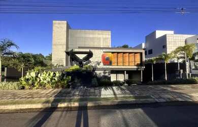 Imagem 3: Casa para Venda em Montes Claros, Residencial Grand Royale, 5 dormitórios, 2 suítes, 3 ban