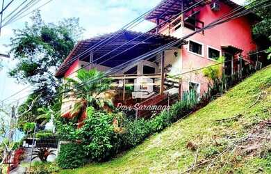 Imagem: A casa em condomínio possui 3 Dormitórios, 3 Banheiros, 4