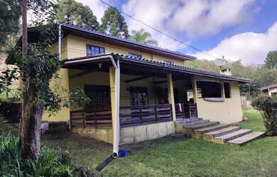 Imagem: A chácara possui 7.800m² de Área e está localizado em Mandirituba