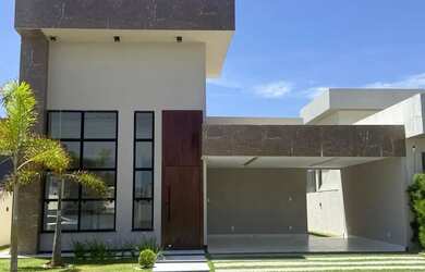 Imagem: A casa em condomínio possui 3 Dormitórios, 1 Banheiro, 2 Vagas