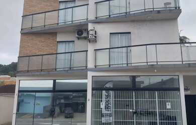 Imagem: O depósito possui 1 Vaga na garagem, 61m² de Área e está